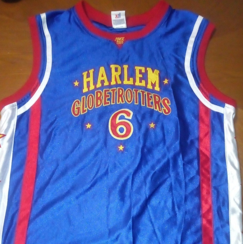 Harlem Globetrotters #6 Basketball Jersey. Size Large. Very good condition.